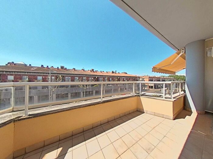 Piso en venta en Avinguda Catalunya, Palamós de 4 habitaciones