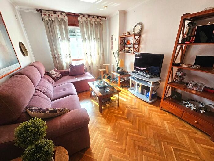 Casas en venta y pisos alquiler - 2