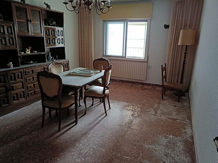 Casas en venta y pisos alquiler - 2