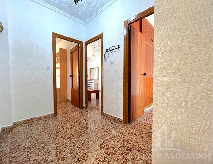 Casas en venta y pisos alquiler - 3