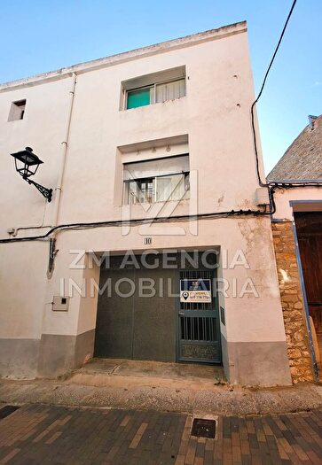 Casas en venta y pisos alquiler - 1