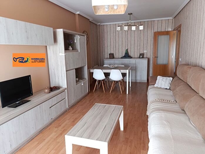 Casas en venta y pisos alquiler - 1