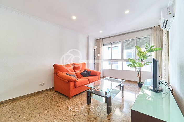 Casas en venta y pisos alquiler - 2