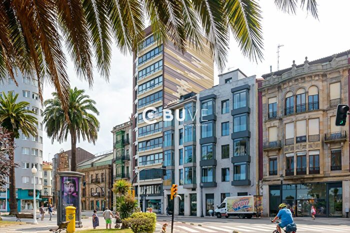 Piso en venta en Centro, Barrio del Centro de 3 habitaciones