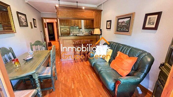 Casas en venta y pisos alquiler - 1