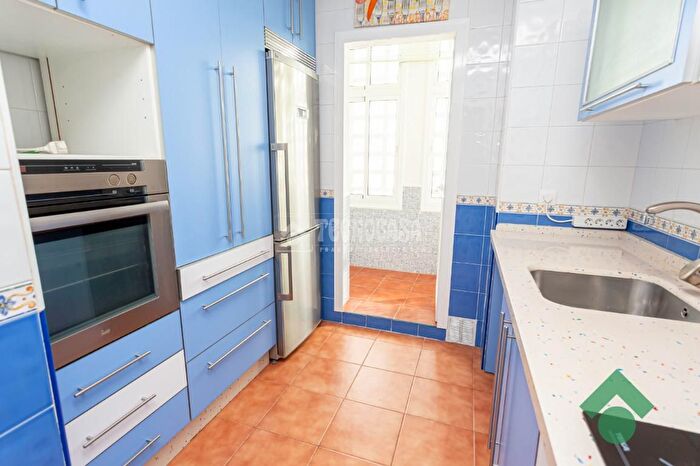 Casas en venta y pisos alquiler - 3