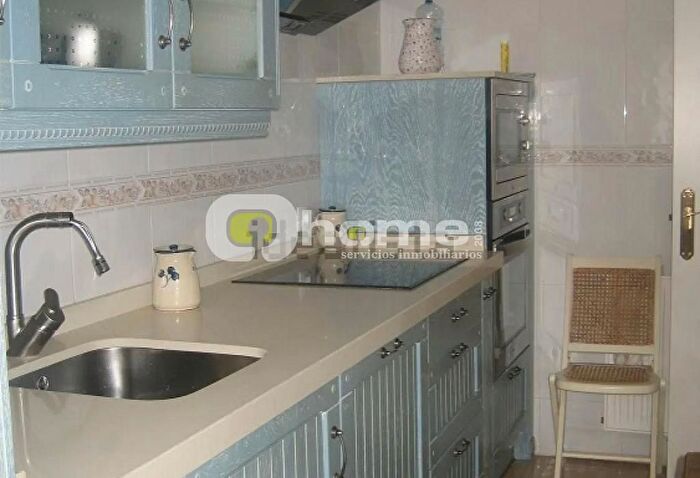 Casas en venta y pisos alquiler - 3