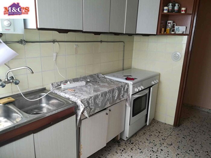 Casas en venta y pisos alquiler - 2