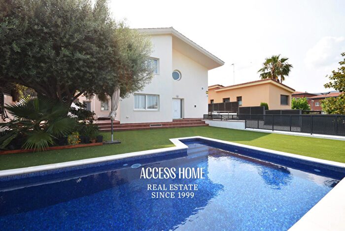Casa en venta en Alella, Barcelona de 5 habitaciones