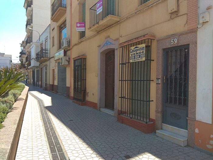 Casas en venta y pisos alquiler - 1