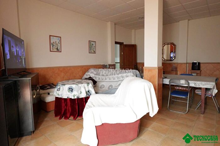 Casa en venta en San Isidro Campohermoso, Níjar de 4 habitaciones