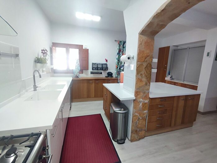Casas en venta y pisos alquiler - 2