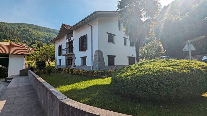 Casa en venta en Albiztur, Gipuzkoa de 4 habitaciones