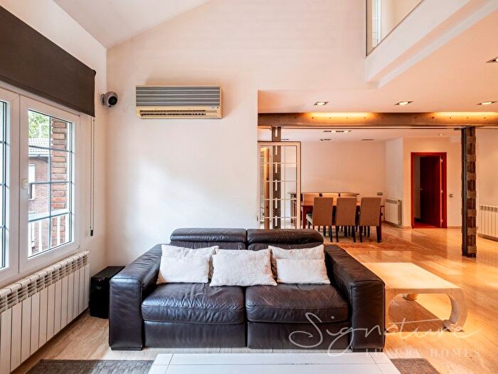 Casas en venta y pisos alquiler - 3