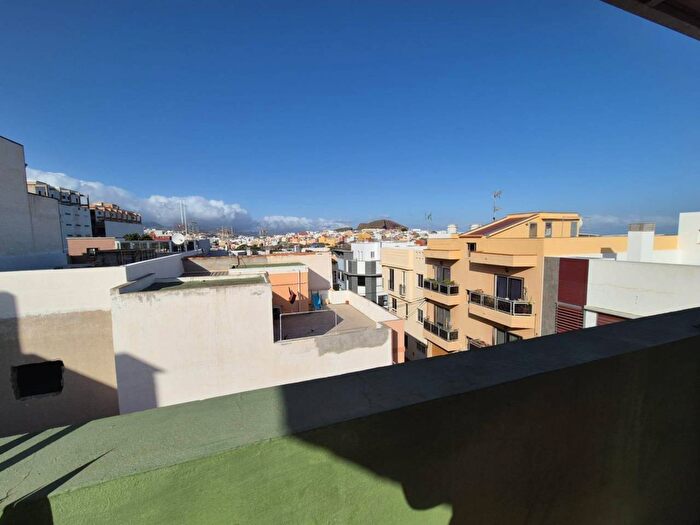 Piso en venta en Canarias, Santa Cruz de Tenerife de 3 habitaciones