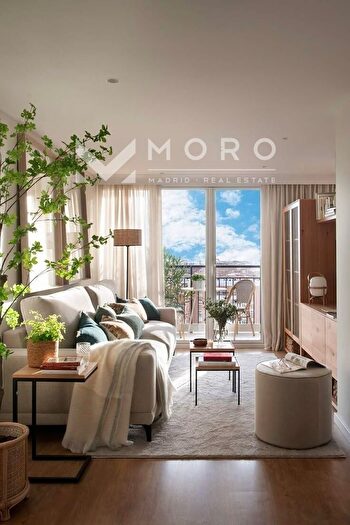 Piso en venta en Centro, Sol de 3 habitaciones