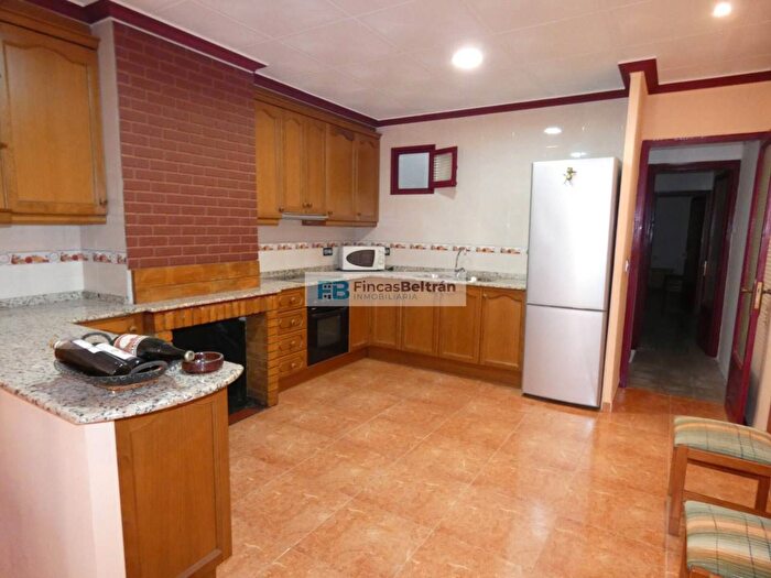 Casas en venta y pisos alquiler - 2