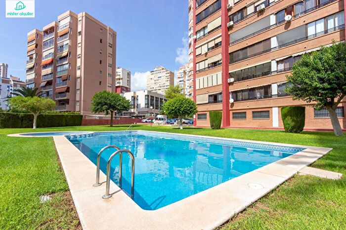 Piso en alquiler en Juzgados Plaza de Toros, Benidorm de 2 habitaciones