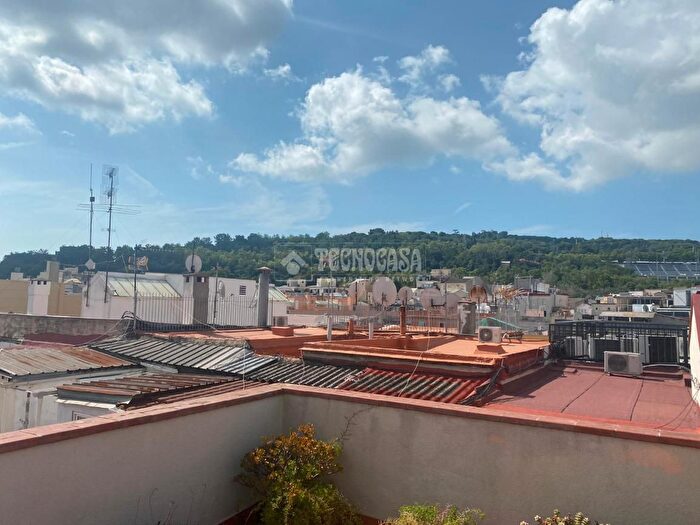 Piso en venta en Sants Montjuïc, El Poble Sec Parc de Montjuïc de 4 habitaciones