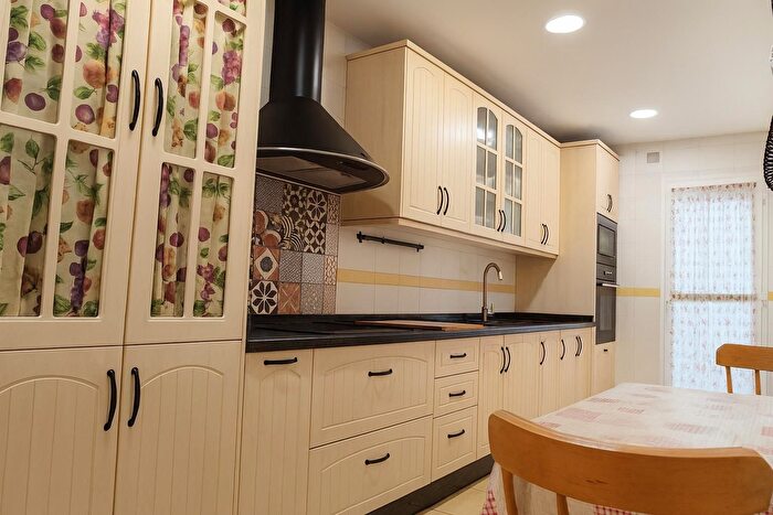 Casas en venta y pisos alquiler - 2