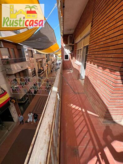 Casas en venta y pisos alquiler - 1