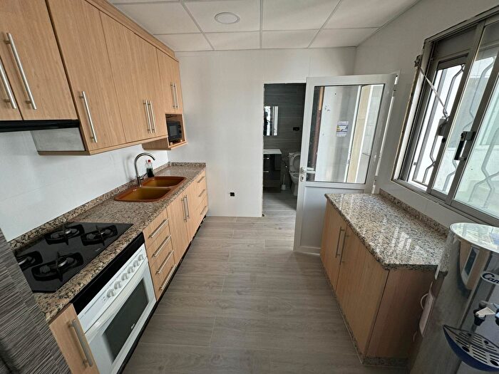 Casas en venta y pisos alquiler - 2