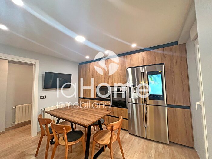 Casas en venta y pisos alquiler - 1