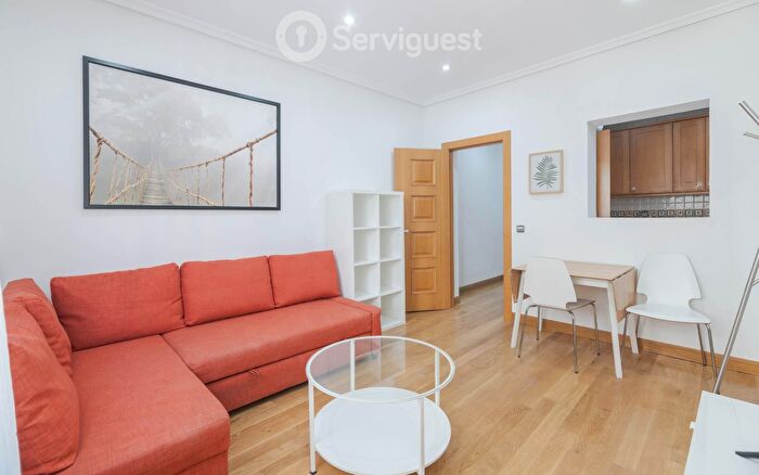 Casas en venta y pisos alquiler - 2