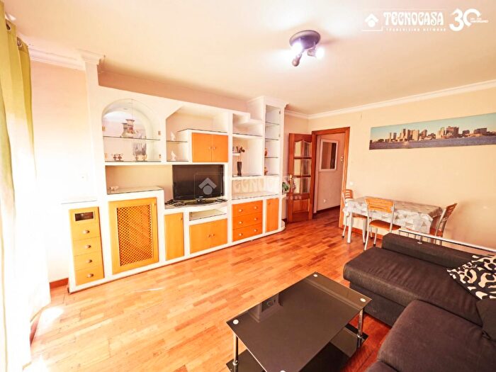 Casas en venta y pisos alquiler - 2