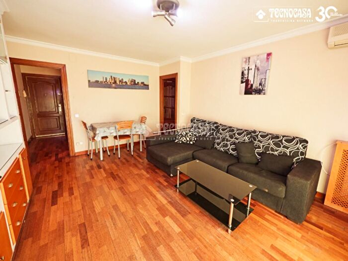 Casas en venta y pisos alquiler - 1
