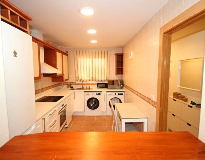 Casas en venta y pisos alquiler - 2