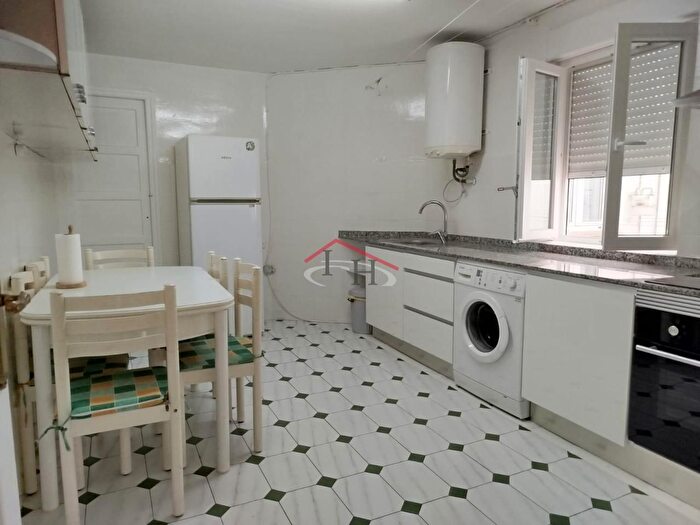 Casas en venta y pisos alquiler - 1