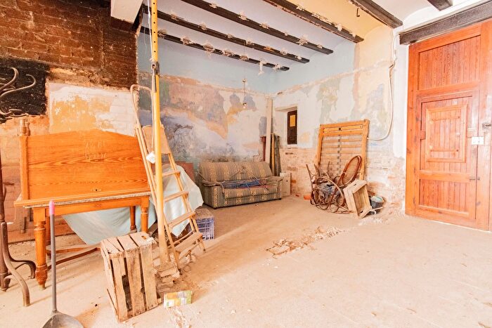Casas en venta y pisos alquiler - 2