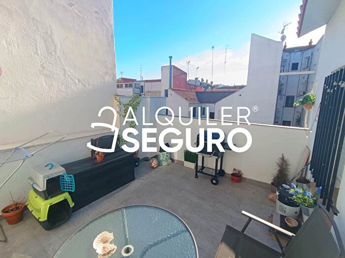 Casas en venta y pisos alquiler - 1