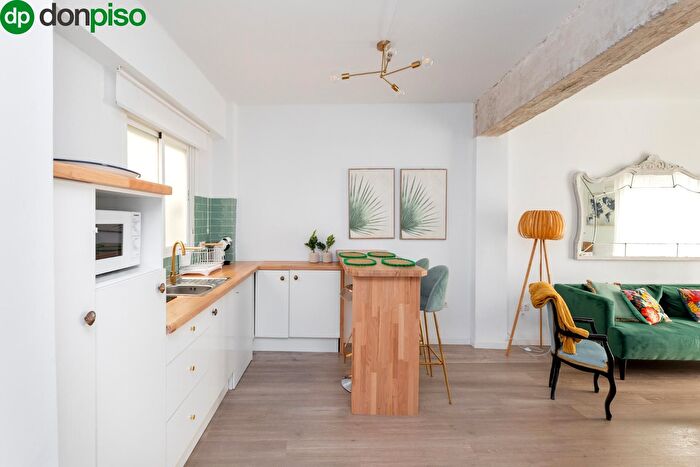 Casas en venta y pisos alquiler - 2