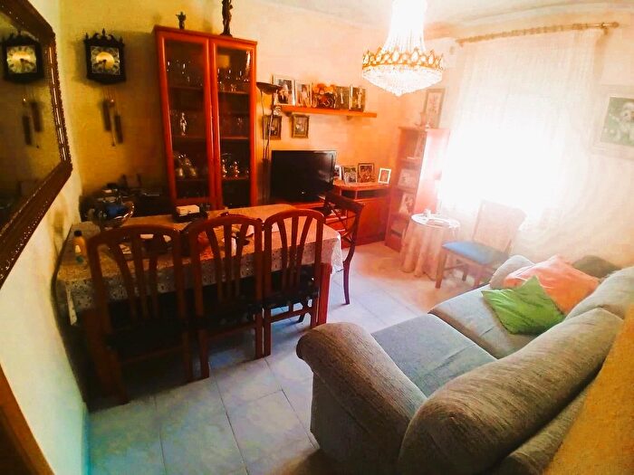 Casas en venta y pisos alquiler - 2