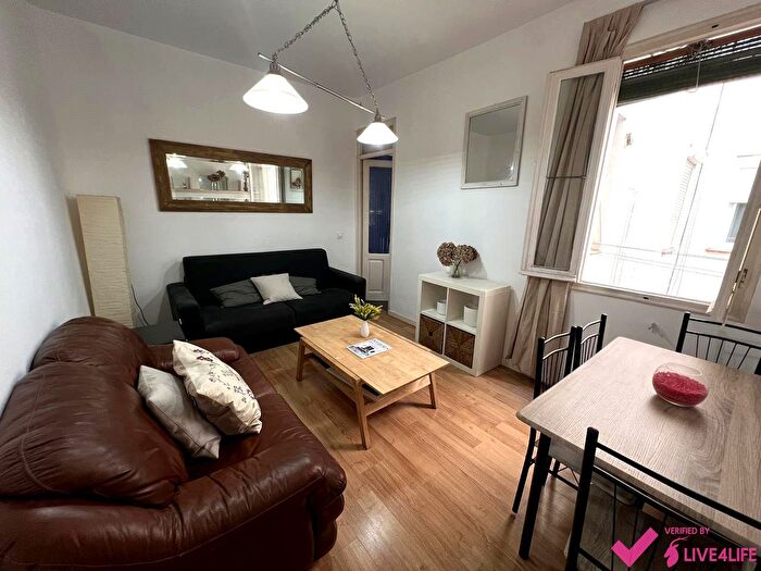 Piso en alquiler en Chamberí, Arapiles de 4 habitaciones