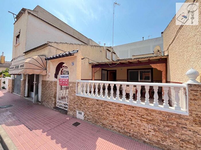 Casas en venta y pisos alquiler - 1