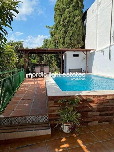 Casas en venta y pisos alquiler - 1