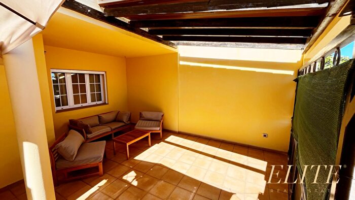 Casa en venta en Sequero, Ingenio de 4 habitaciones