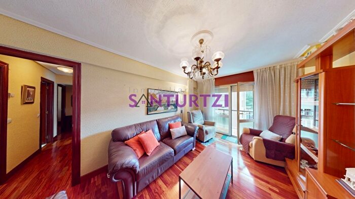 Casas en venta y pisos alquiler - 2