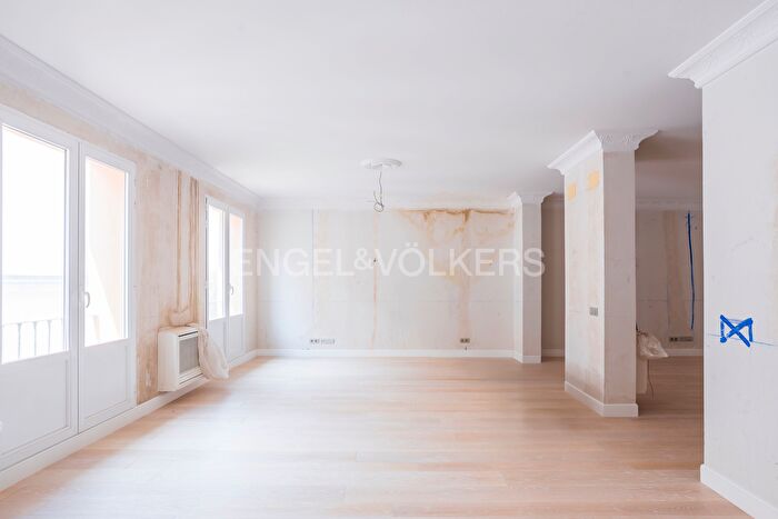 Casas en venta y pisos alquiler - 2