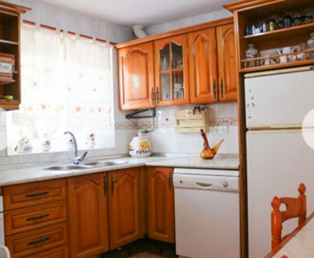 Casas en venta y pisos alquiler - 3