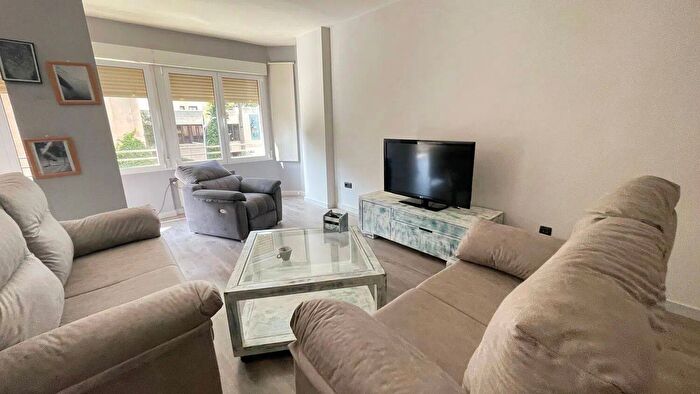 Casas en venta y pisos alquiler - 2