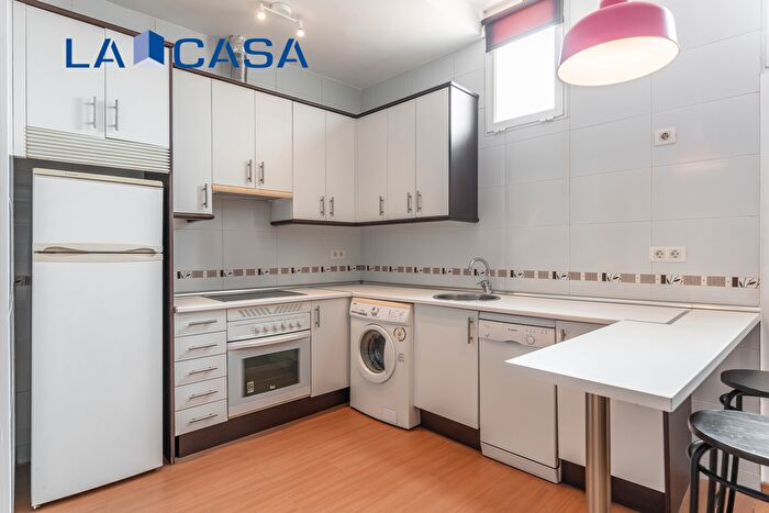 Casas en venta y pisos alquiler - 2