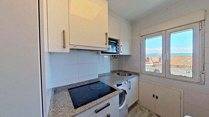Casas en venta y pisos alquiler - 3