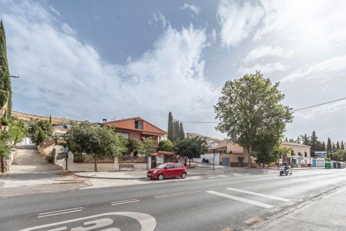 Casa en venta en Genil, Lancha del Genil de 6 habitaciones