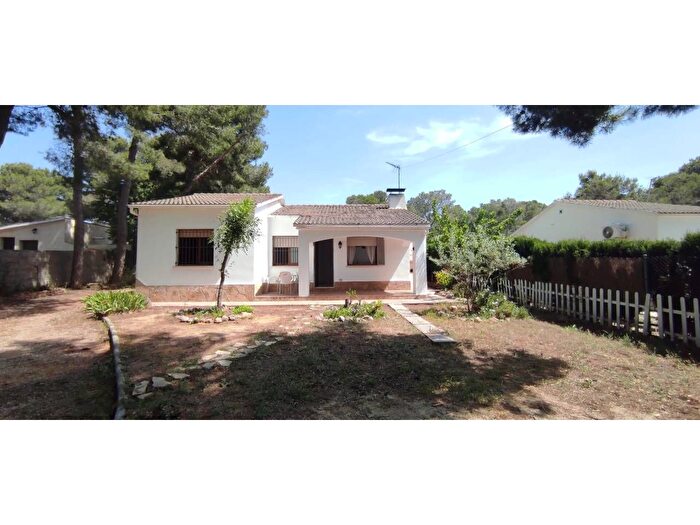 Casa en venta en Cabra del Camp, Tarragona de 3 habitaciones