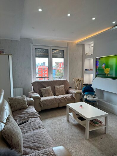 Casas en venta y pisos alquiler - 2