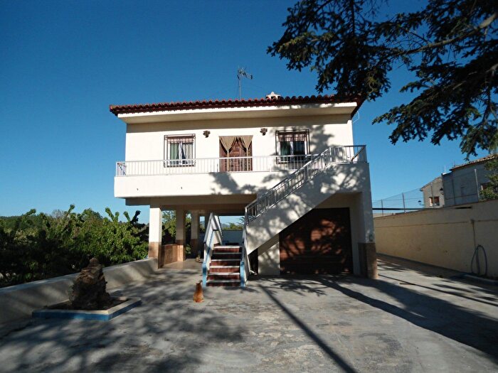 Casa en venta en Benafer Benafer, Benafer de 5 habitaciones